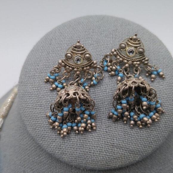 Turquoise Seed Bead Rhinestone Pendant 26" Necklace, Dangle Post Earrings 1 3/4" - Picture 3 of 8